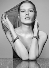 ��������� ���� ������� � ������� ������ ������ ��� Balenciaga