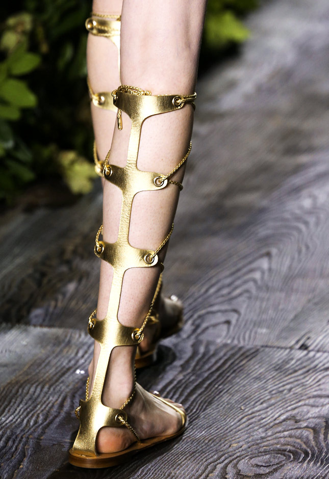 ������ ������ Valentino Haute Couture