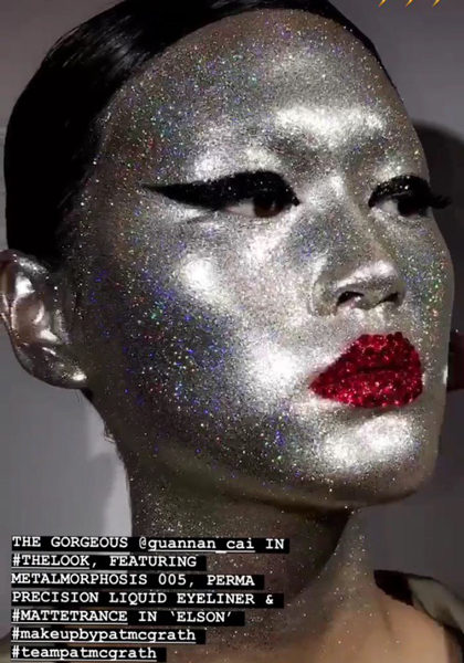 Космический макияж на показе Valentino Couture в Пекине