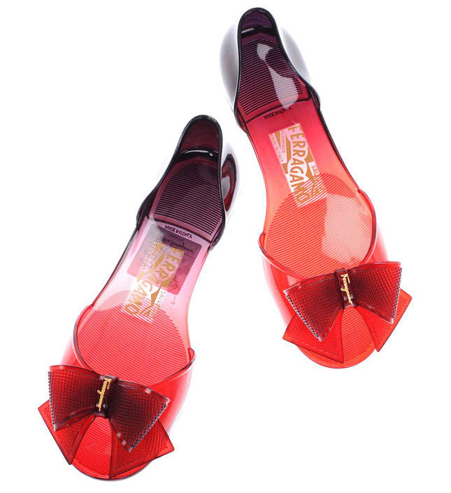 ������ ���c