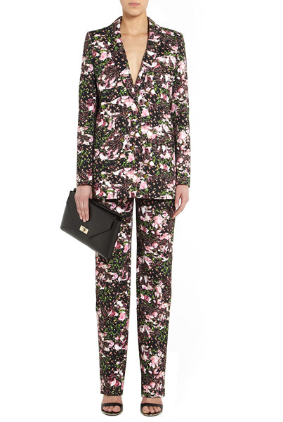 ���� ���: ������-������ Givenchy